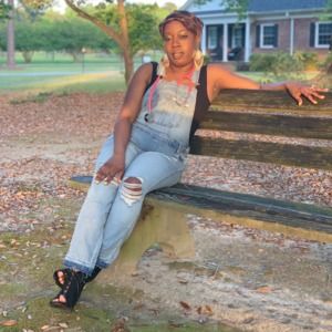 Meet your Posher, Today with mia